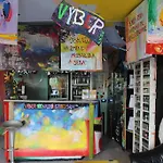Hotel Sebarozvojove Centrum Vedy A Umenia S Ubytovanim Bratislava
