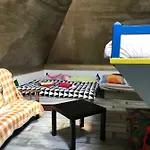 Hotel Sebarozvojove Centrum Vedy A Umenia S Ubytovanim