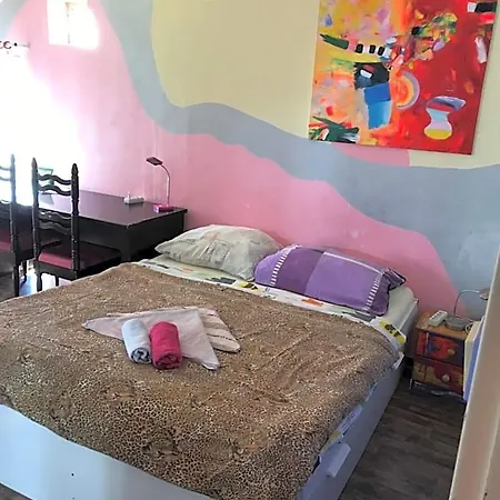 Hotel Sebarozvojove Centrum Vedy A Umenia S Ubytovanim 2*
