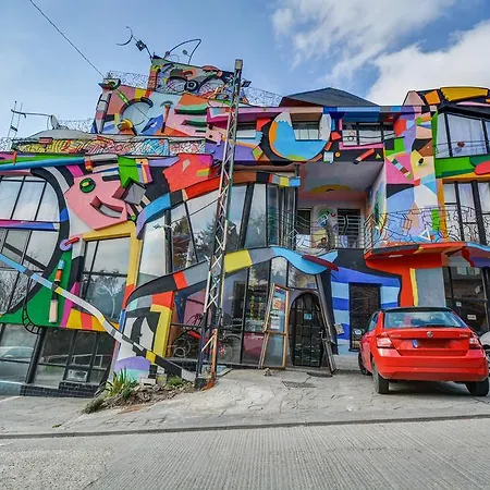 Sebarozvoja S Moznostou Ziskania Poznania A Inspirujucich Prostriedkov Na Uplatnovanie Vedomia, Premenu Seba A Prostredia Interieru 2*