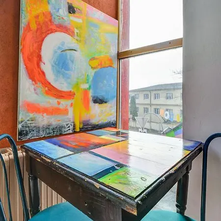 Sebarozvoja S Moznostou Ziskania Poznania A Inspirujucich Prostriedkov Na Uplatnovanie Vedomia, Premenu Seba A Prostredia Interieru Hotel Bratislava