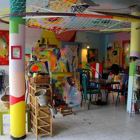 Sebarozvojove Centrum Vedy A Umenia S Ubytovanim 酒店