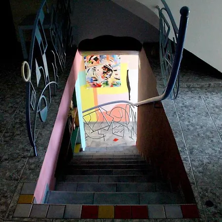 Hotel Hotel Sebarozvoja S Moznostou Ziskania Inspirujucich Prostriedkov Na Zmenu Interieru 2*