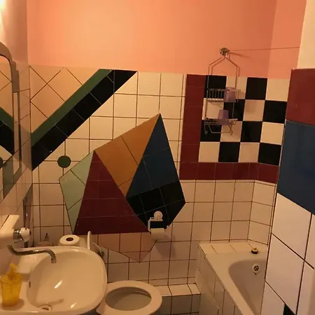 Sebarozvojove Centrum Vedy A Umenia S Ubytovanim 2*