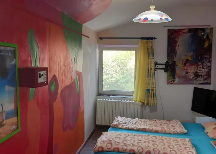 Sebarozvojove Centrum Vedy A Umenia S Ubytovanim Otel 2*