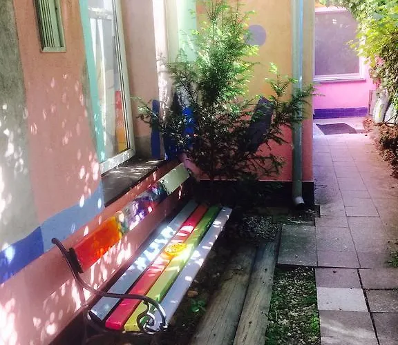 Otel Sebarozvojove Centrum Vedy A Umenia S Ubytovanim