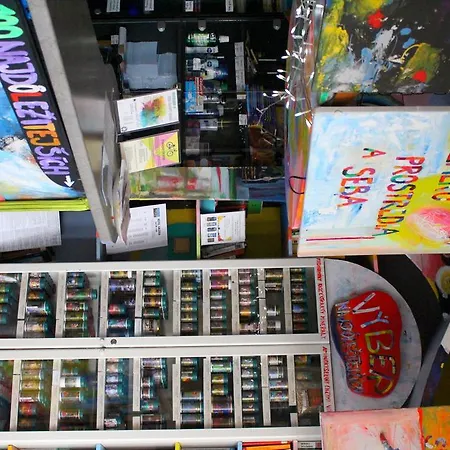 Sebarozvojove Centrum Vedy A Umenia S Ubytovanim Bratislava