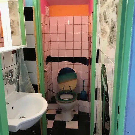 Sebarozvojove Centrum Vedy A Umenia S Ubytovanim Hotel